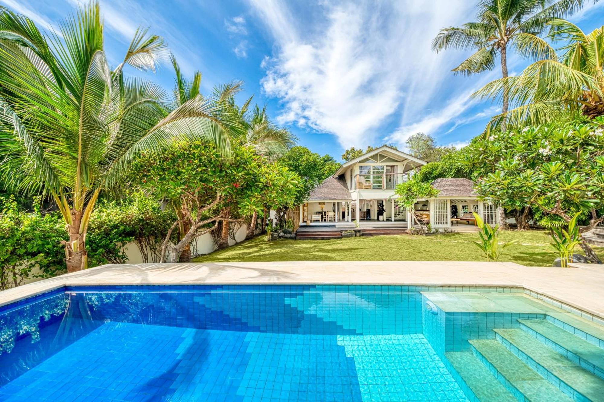 Villa Verona - 100m To Huge Garden Seminyak (Bali)